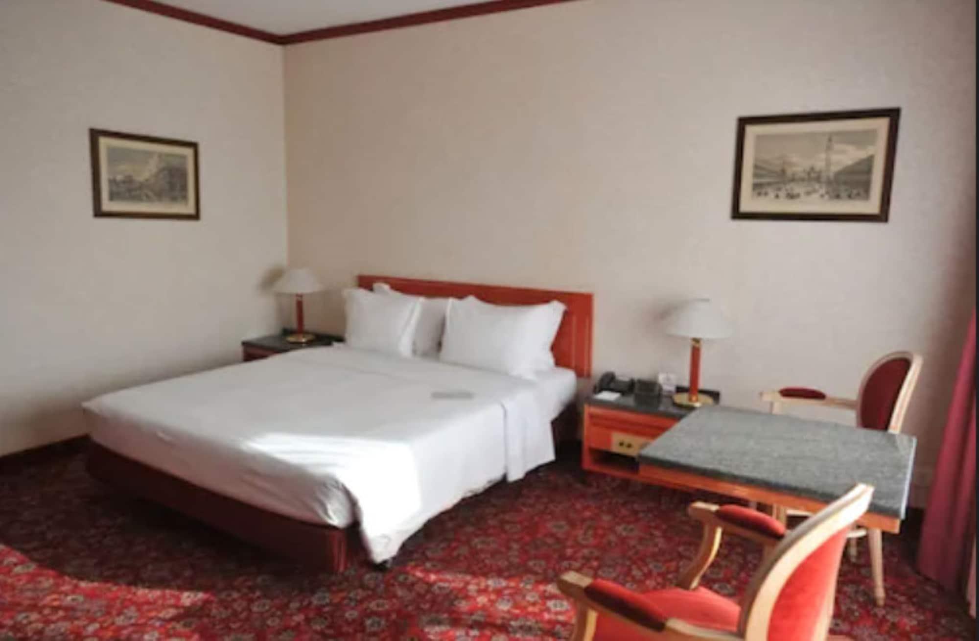 Russott Hotel Mestre Ngoại thất bức ảnh