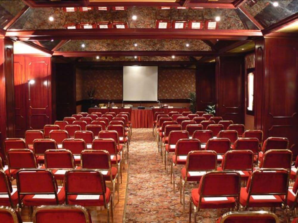 Russott Hotel Mestre Ngoại thất bức ảnh